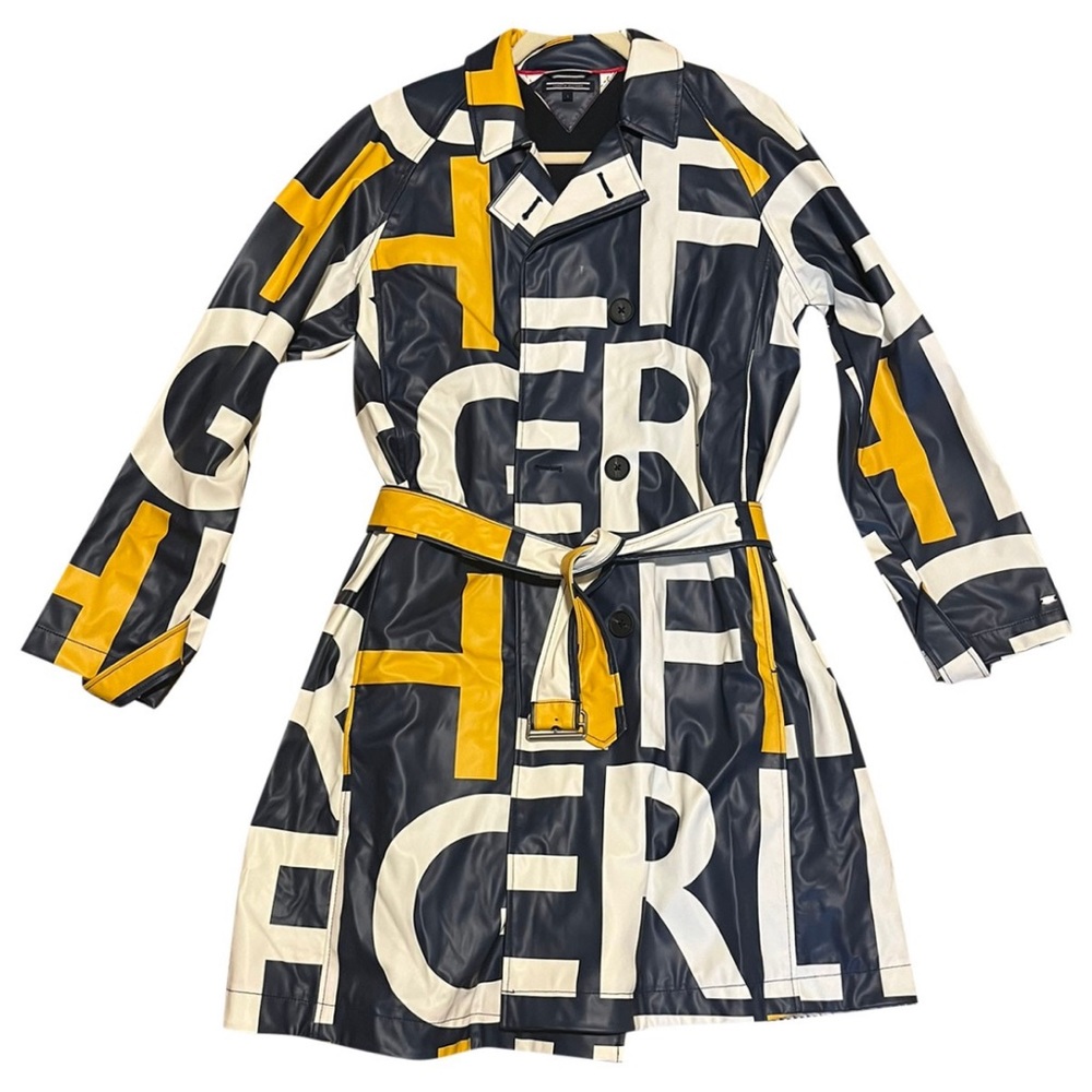 Tommy Hilfiger /rain Coat, removable Fleece Lining. NEW.Size L. with belt